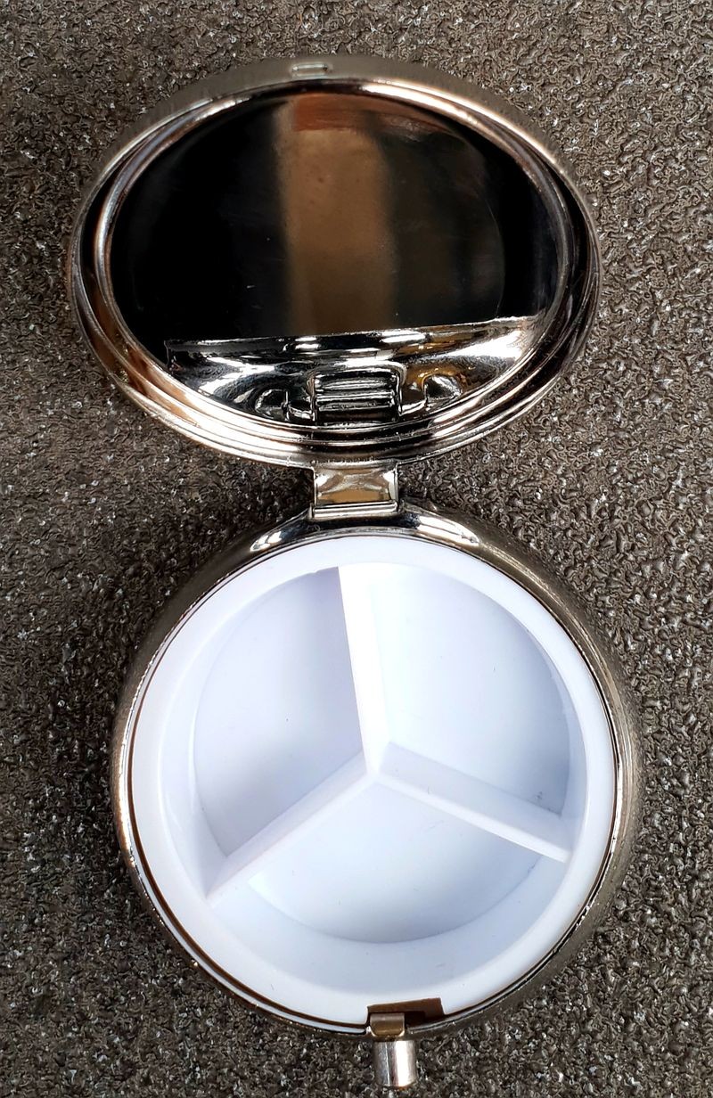 Boîte à pilules Violeta de Tolosa