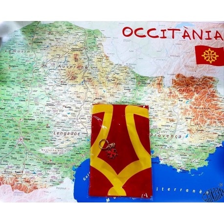 lot carte Occitanie +drapeau occitan+ porte-clés croix occitane