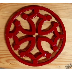 Dessous de plat fonte croix occitane cerclée rouge