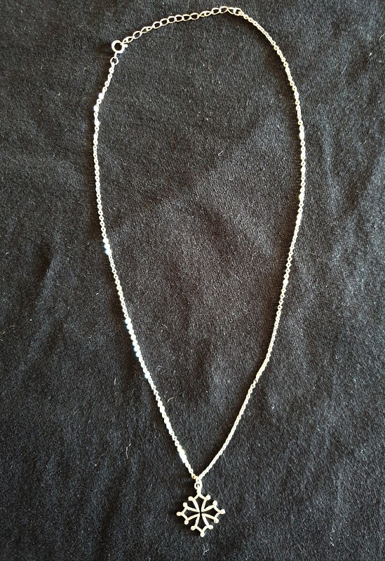 Collier croix occitane métal argenté et chaîne acier