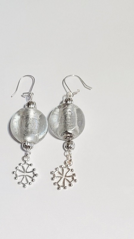 Boucles perle verre bullé et croix occitane