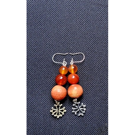 Boucles d'oreilles croix occitane perles verre et céramique coloris orange