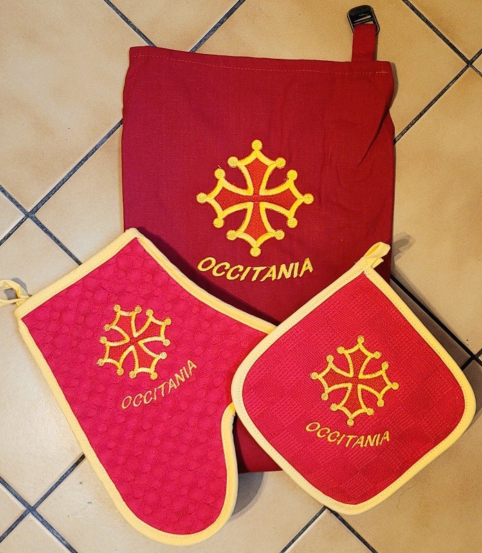 Lot tablier cuisine croix occitane avec torchon + gant + manique