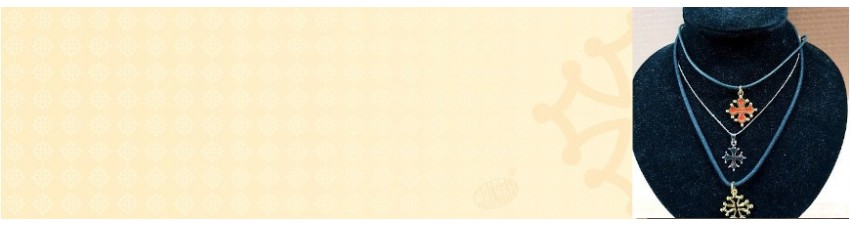 chaînes et colliers fantaisie avec pendentif croix occitane